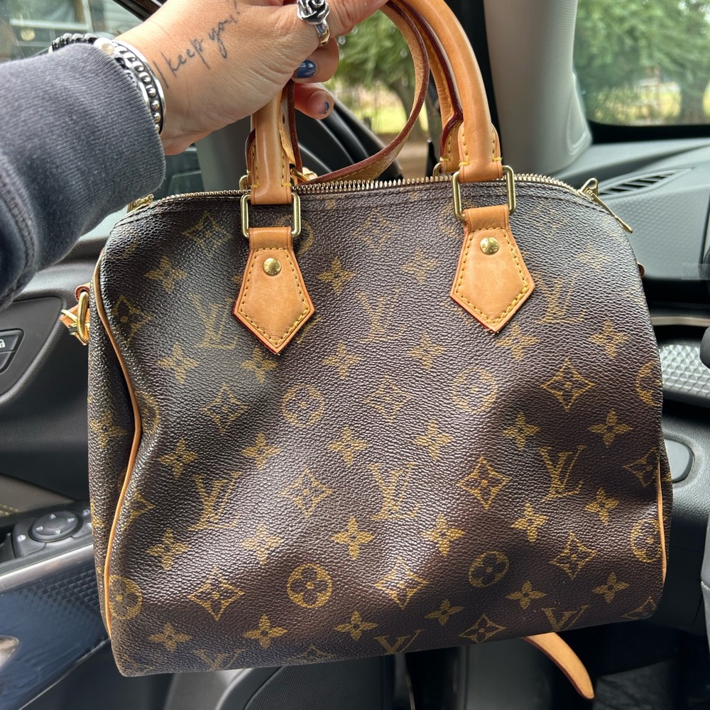 Louis Vuitton Speedy Bandouliere 25